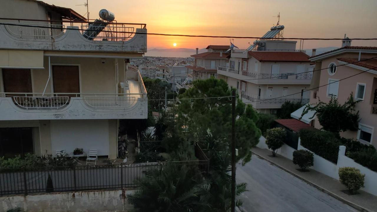 אתונה 山脚下，舒适温馨海景公寓 מראה חיצוני תמונה