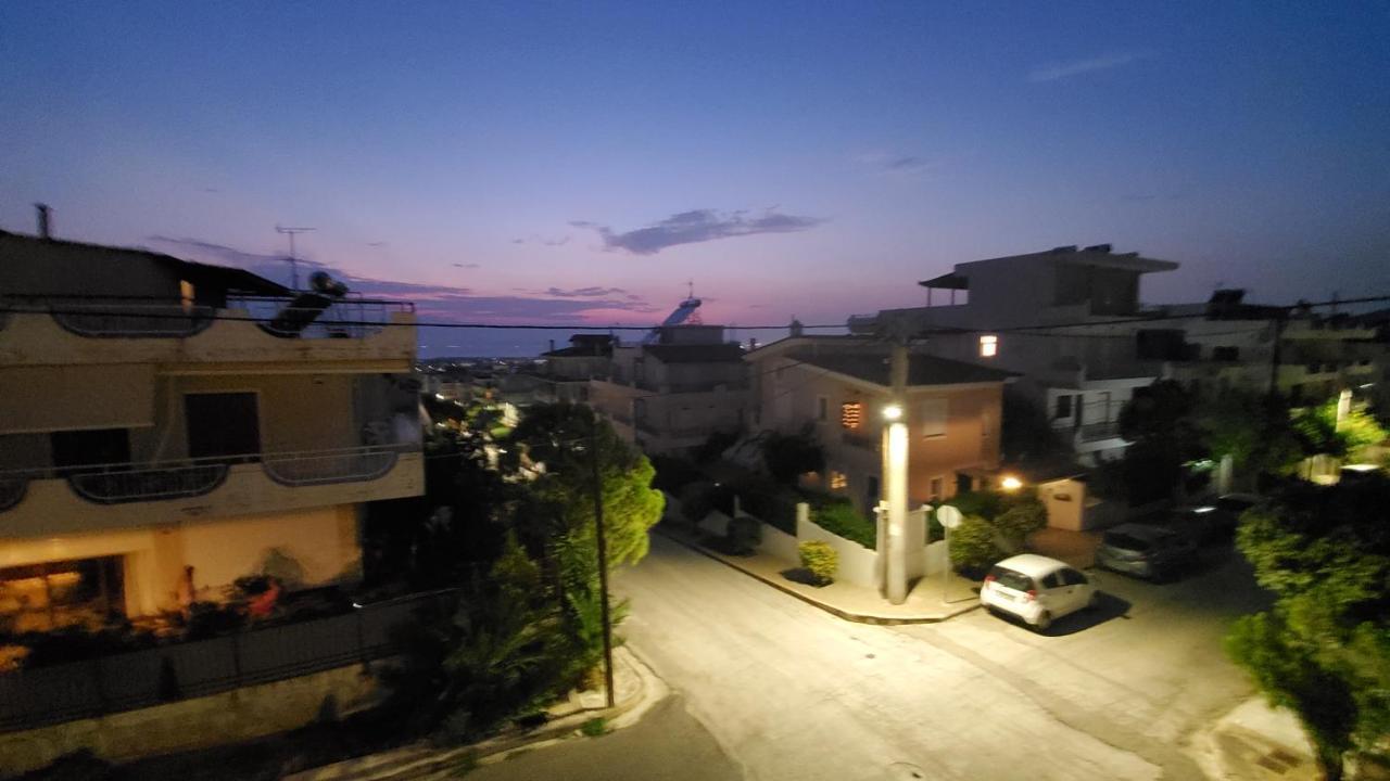 אתונה 山脚下，舒适温馨海景公寓 מראה חיצוני תמונה