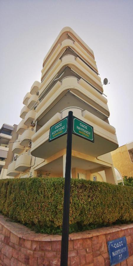 אתונה 山脚下，舒适温馨海景公寓 מראה חיצוני תמונה