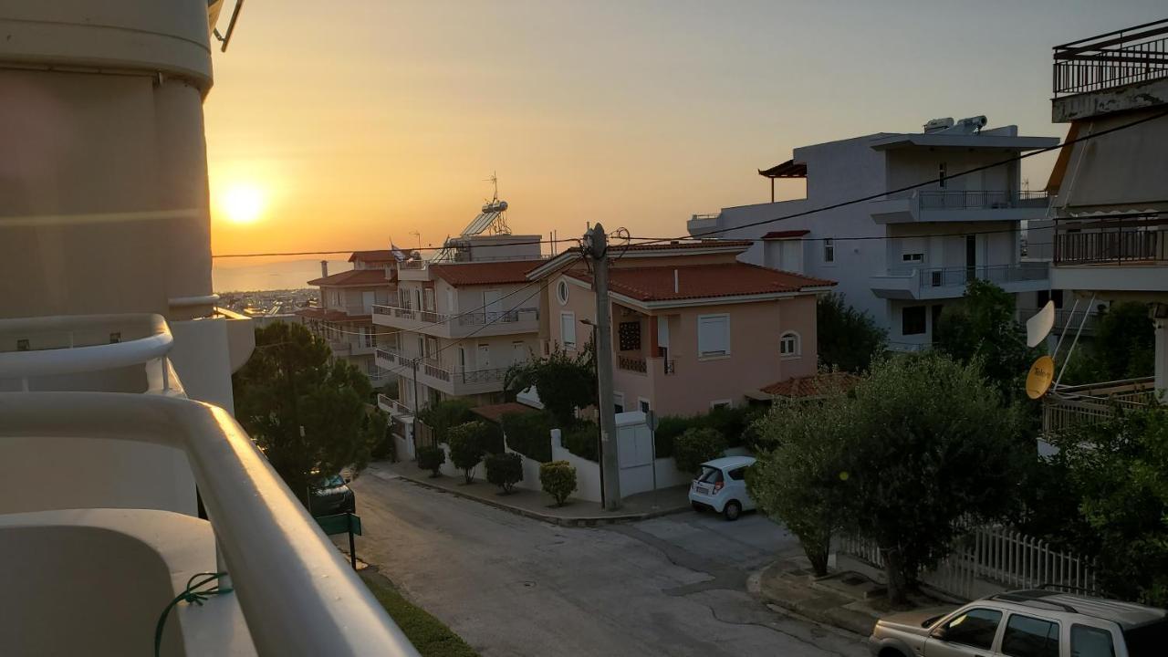 אתונה 山脚下，舒适温馨海景公寓 מראה חיצוני תמונה